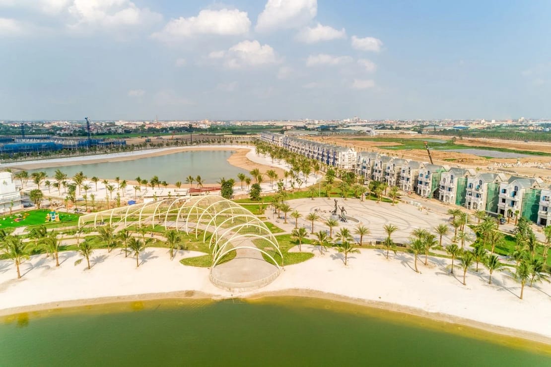 Hồ và Biển Hồ Vinhomes Ocean Park đang được thi công từng ngày cùng các hạng mục nhà ở