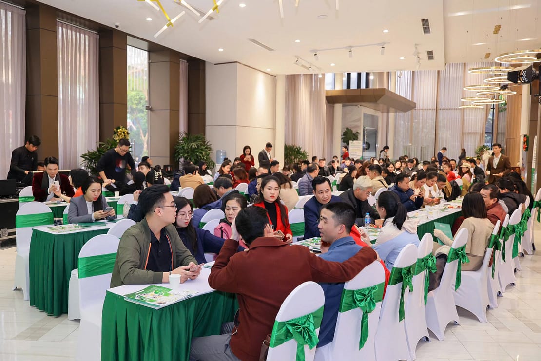 Mở bán cuối tuần Ở Melody Linh Đàm