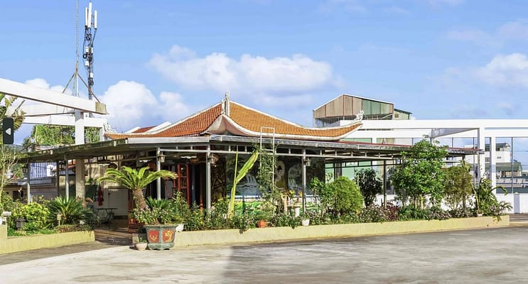 Khu tâm linh Phật Thích Ca Ở Tầng 3 chợ Du Lịch Lào Cai