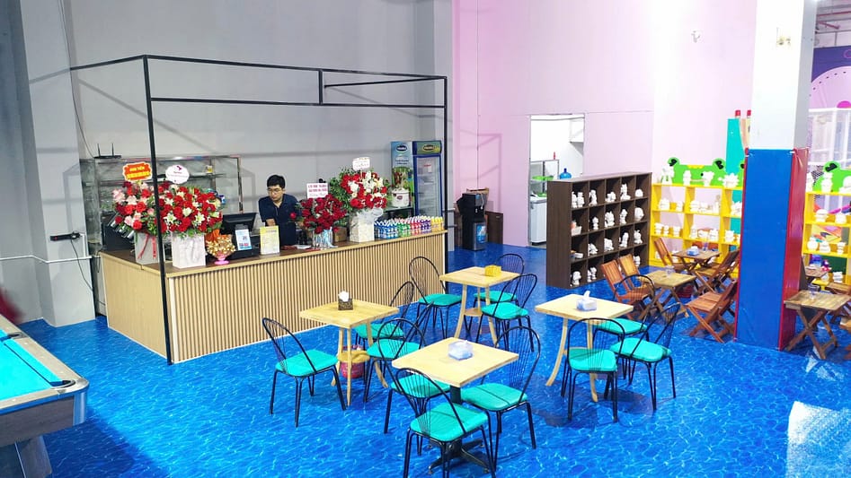 Chợ Du lịch Phố Mới Lào Cai kiến lập khu shop chợ “không ngủ” hoạt động suốt 24/24h.
